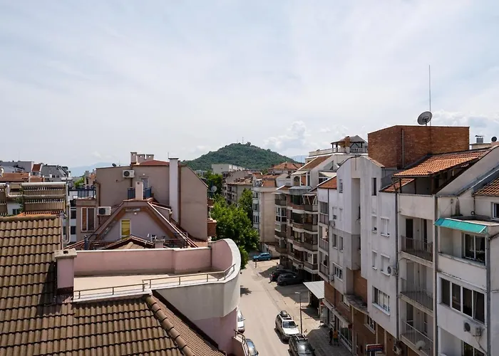 Spacious In The Center *