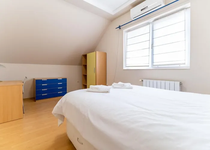 Spacious In The Center * Plovdiv